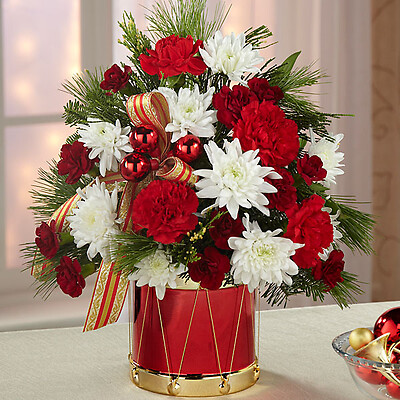 The Happiest Holidays&amp;trade; Bouquet