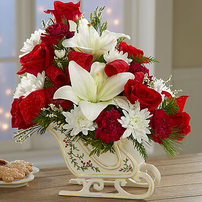 The Holiday Traditions&amp;trade; Bouquet
